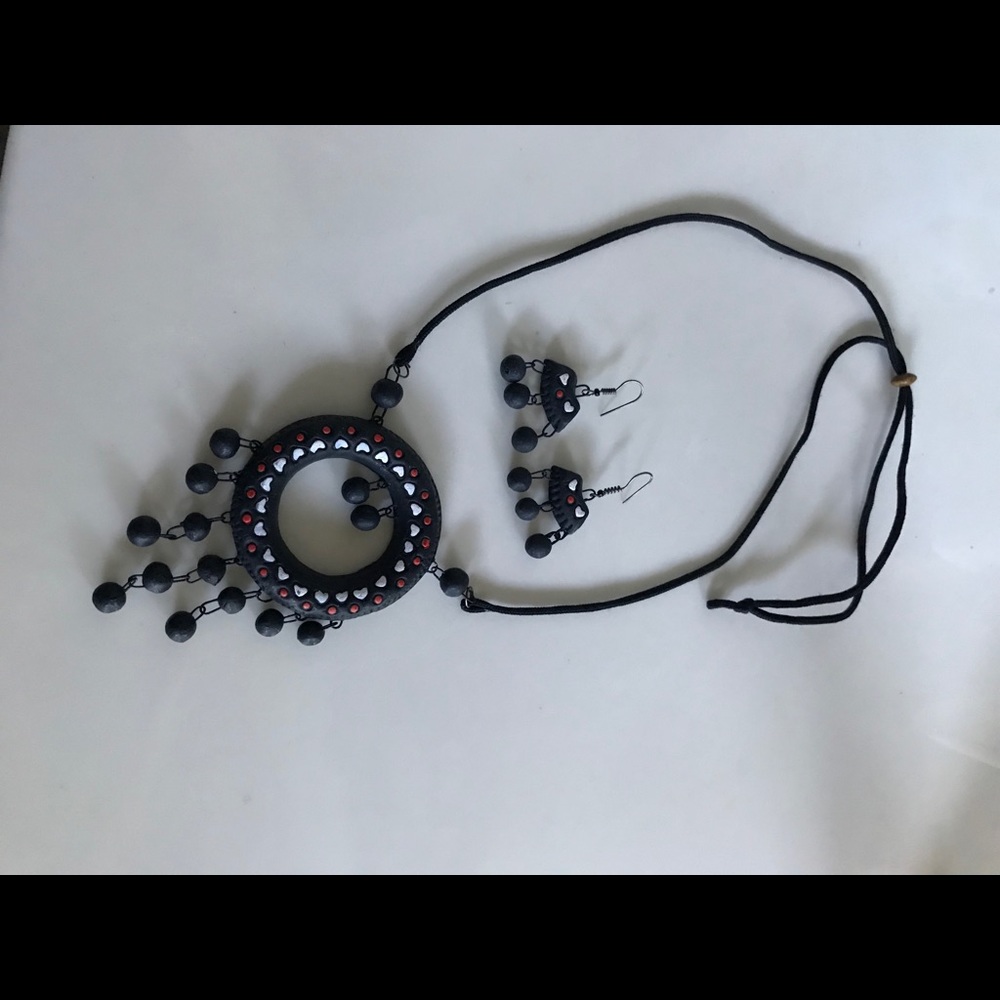 NWOT Clay Art necklace and earrings set